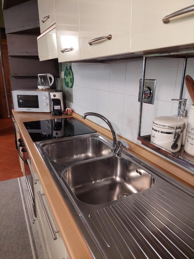 Green Pepper Apartment In Флоренция Экстерьер фото